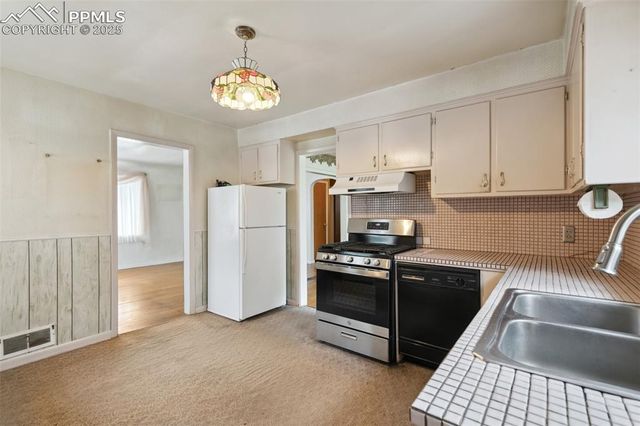 305 W Brookside Street, Colorado Springs, CO 80905