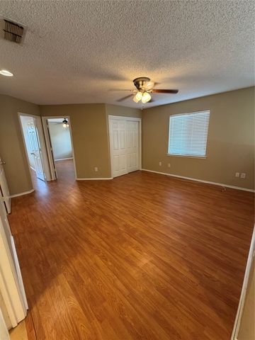 705 Cimarron Trail, Irving, TX 75063