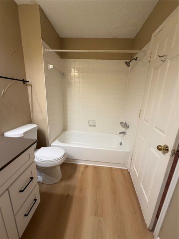 705 Cimarron Trail, Irving, TX 75063