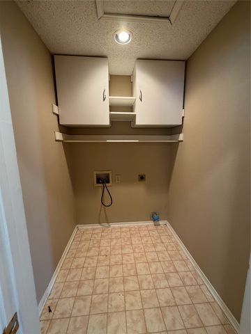 705 Cimarron Trail, Irving, TX 75063