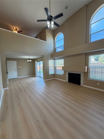 705 Cimarron Trail, Irving, TX 75063