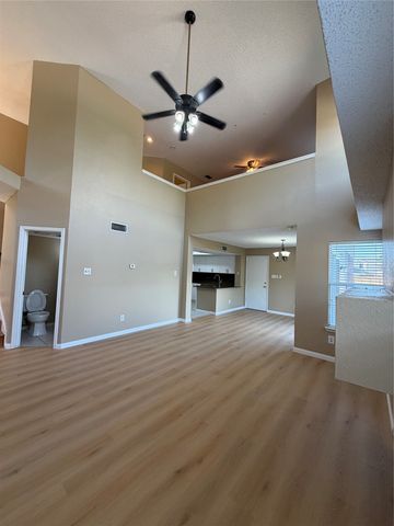 705 Cimarron Trail, Irving, TX 75063