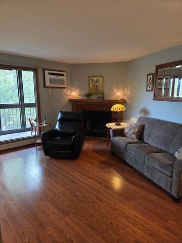 999 41st Avenue NE 307, Columbia Heights, MN 55421