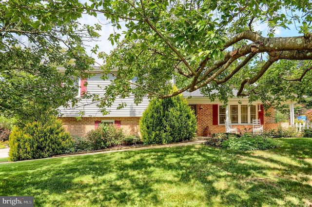 429 RIDGEFORD RD, Dallastown, PA 17313