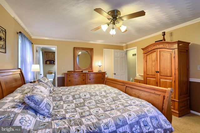 429 RIDGEFORD RD, Dallastown, PA 17313