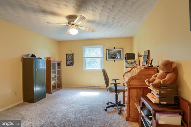 429 RIDGEFORD RD, Dallastown, PA 17313