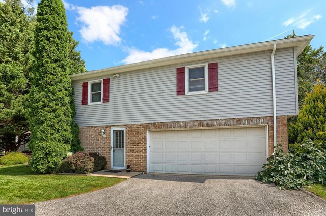 429 RIDGEFORD RD, Dallastown, PA 17313