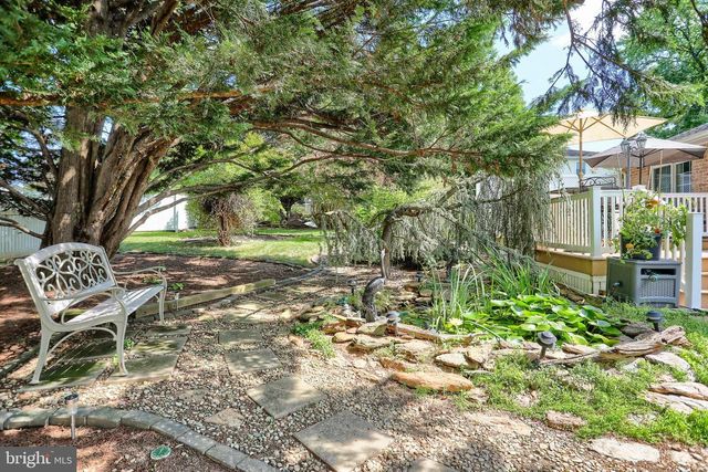 429 RIDGEFORD RD, Dallastown, PA 17313