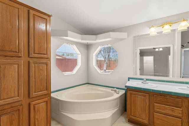 37408 N 20th Street, Phoenix, AZ 85086