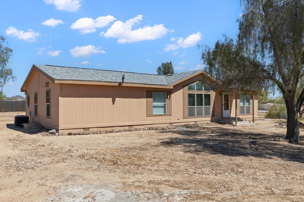 37408 N 20th Street, Phoenix, AZ 85086