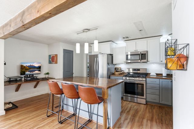 8523 S 1430 E, Sandy, UT 84093