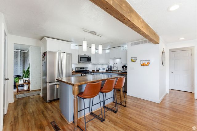 8523 S 1430 E, Sandy, UT 84093