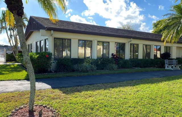 4835 Sable Pine Circle A2, West Palm Beach, FL 33417