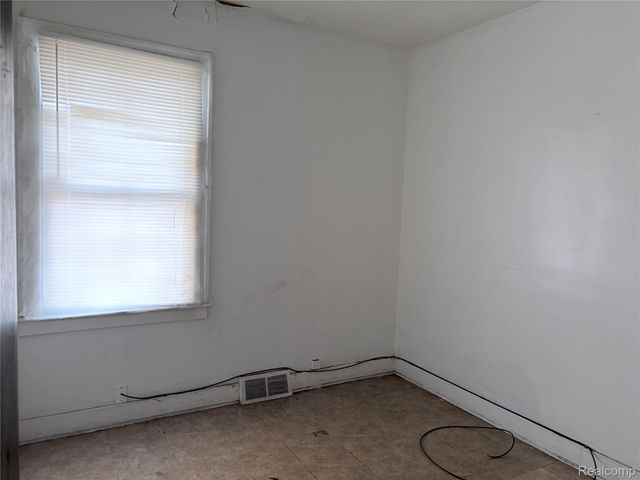 6324 Burlingame Street, Detroit, MI 48204