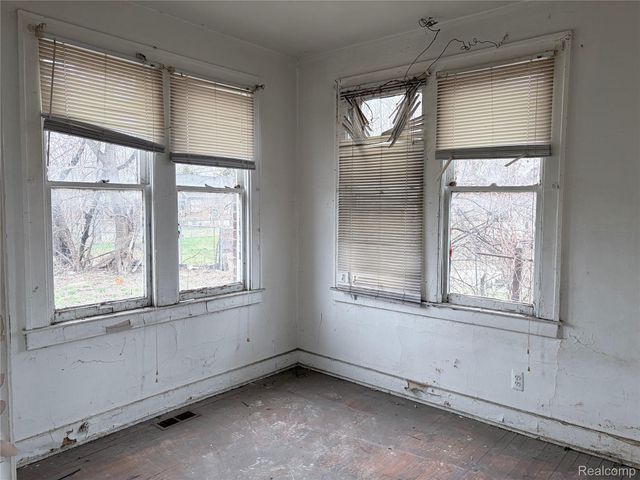 6324 Burlingame Street, Detroit, MI 48204