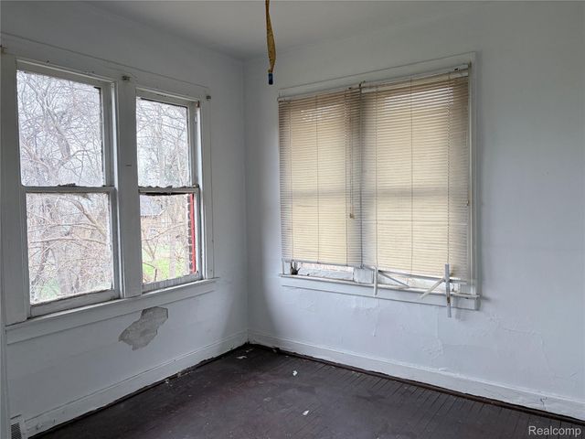 6324 Burlingame Street, Detroit, MI 48204