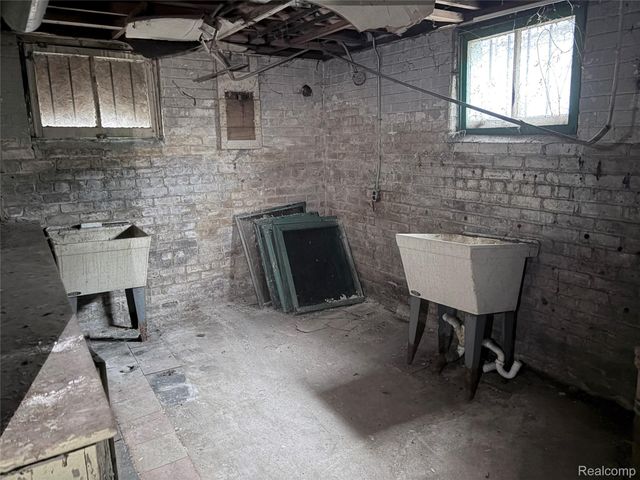 6324 Burlingame Street, Detroit, MI 48204