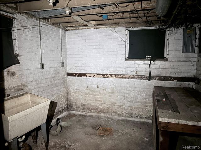 6324 Burlingame Street, Detroit, MI 48204