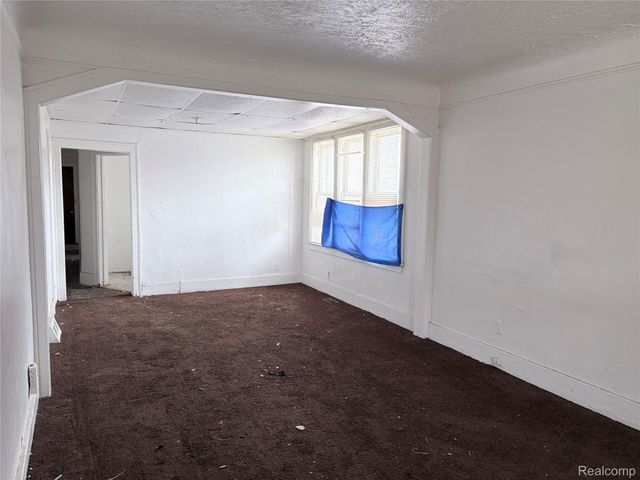 6324 Burlingame Street, Detroit, MI 48204