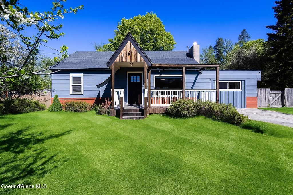 211 4th st, Dover, ID 83825