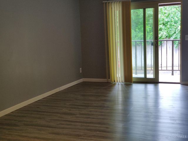 521 W Martin Luther King Drive, Cincinnati, OH 45220