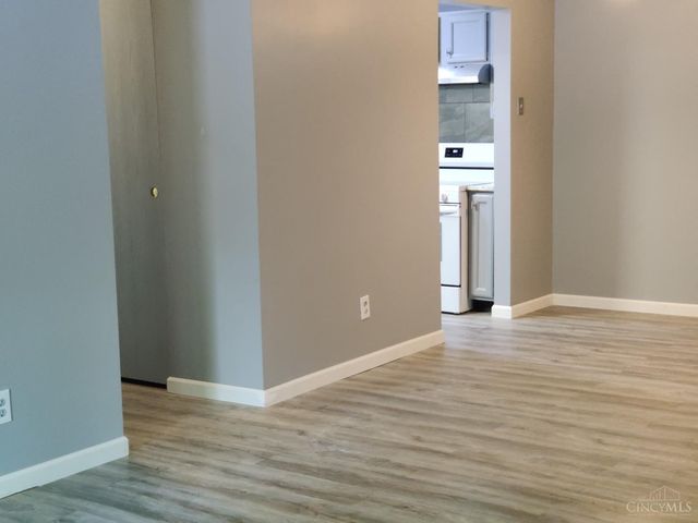 521 W Martin Luther King Drive, Cincinnati, OH 45220