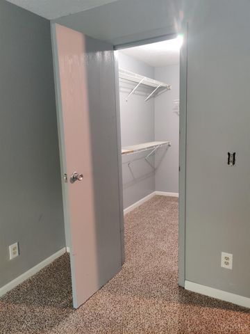 521 W Martin Luther King Drive, Cincinnati, OH 45220
