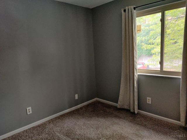521 W Martin Luther King Drive, Cincinnati, OH 45220