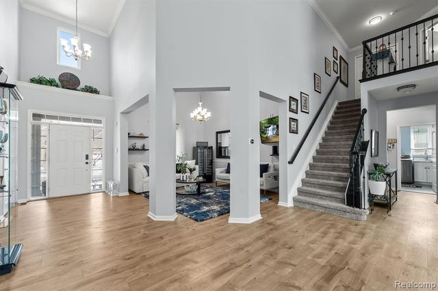 29169 Hemingway Drive, Novi, MI 48377