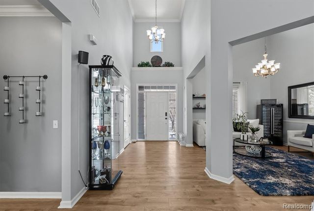 29169 Hemingway Drive, Novi, MI 48377