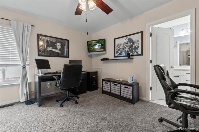 29169 Hemingway Drive, Novi, MI 48377