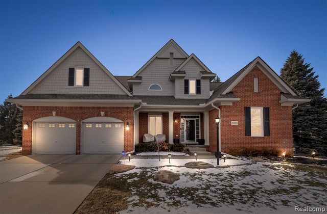 29169 Hemingway Drive, Novi, MI 48377