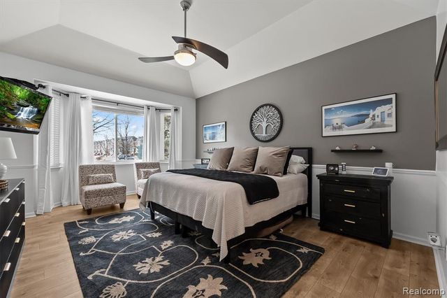 29169 Hemingway Drive, Novi, MI 48377