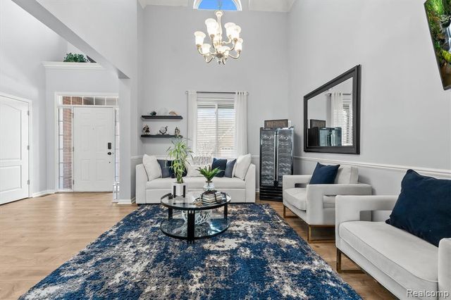 29169 Hemingway Drive, Novi, MI 48377