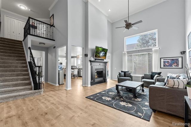 29169 Hemingway Drive, Novi, MI 48377