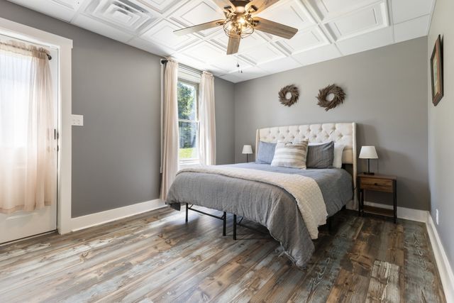 2890 Ellis Ln, Palmyra, TN 37142