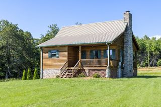 2890 Ellis Ln, Palmyra, TN 37142