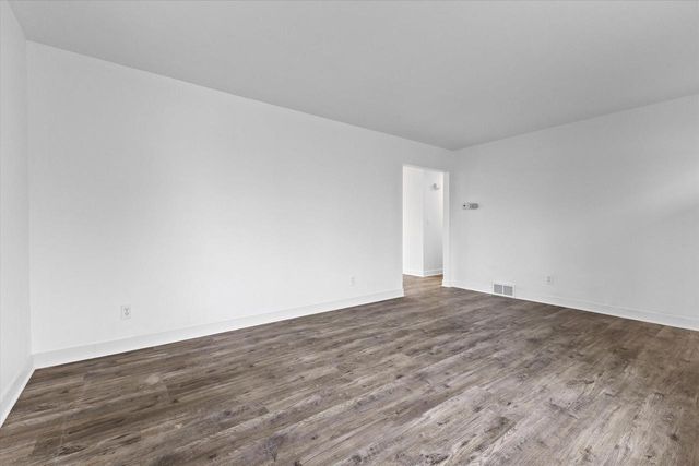 9317 Carol Ann DRIVE, Sturtevant, WI 53177