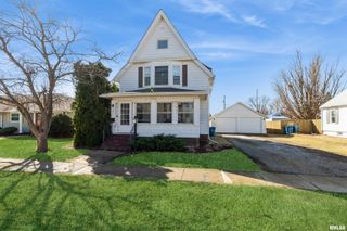 715 5TH Street, De Witt, IA 52742