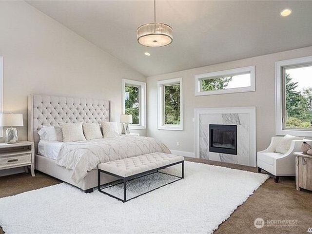 10207 NE 21st Place, Bellevue, WA 98004