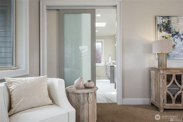10207 NE 21st Place, Bellevue, WA 98004