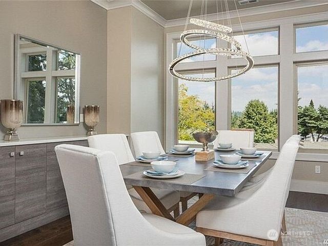 10207 NE 21st Place, Bellevue, WA 98004