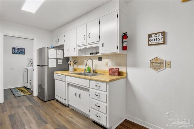 7072 Lake Joanne Dr, Pensacola, FL 32506