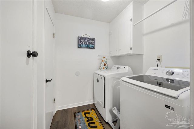 7072 Lake Joanne Dr, Pensacola, FL 32506