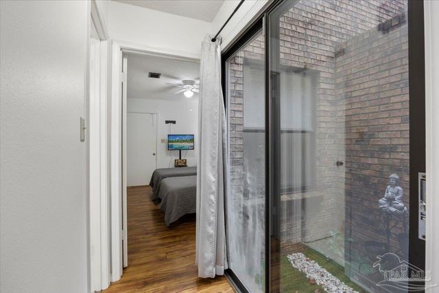 7072 Lake Joanne Dr, Pensacola, FL 32506