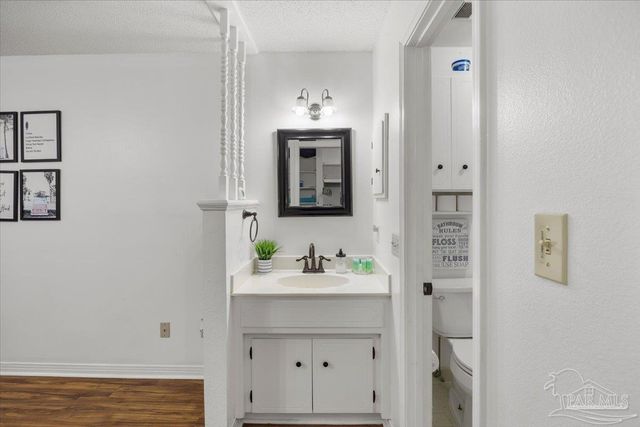 7072 Lake Joanne Dr, Pensacola, FL 32506