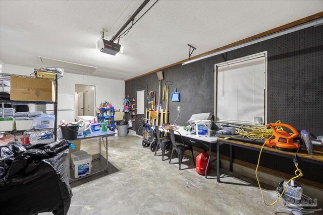 7072 Lake Joanne Dr, Pensacola, FL 32506