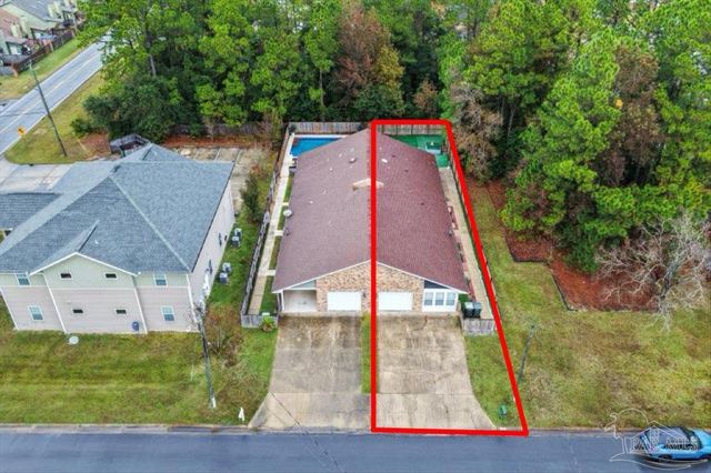 7072 Lake Joanne Dr, Pensacola, FL 32506