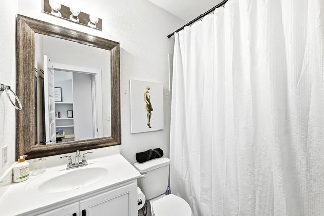 8009 Mellencamp DR 212, Austin, TX 78744