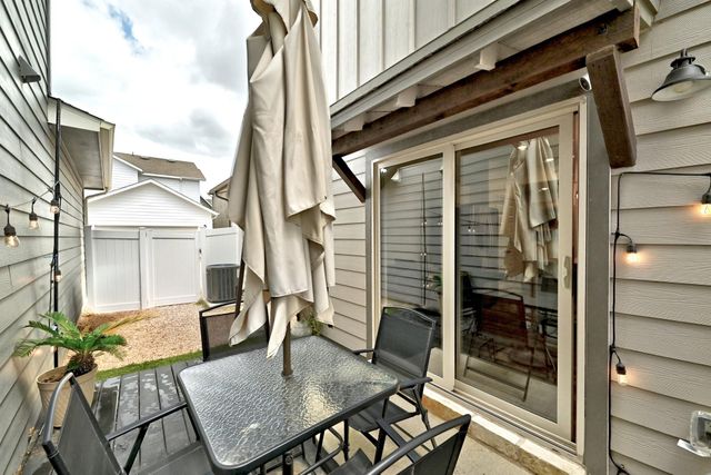 8009 Mellencamp DR 212, Austin, TX 78744